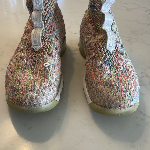 Nike Lebron 15 Fruity Pebbles - Picture 3 of 7